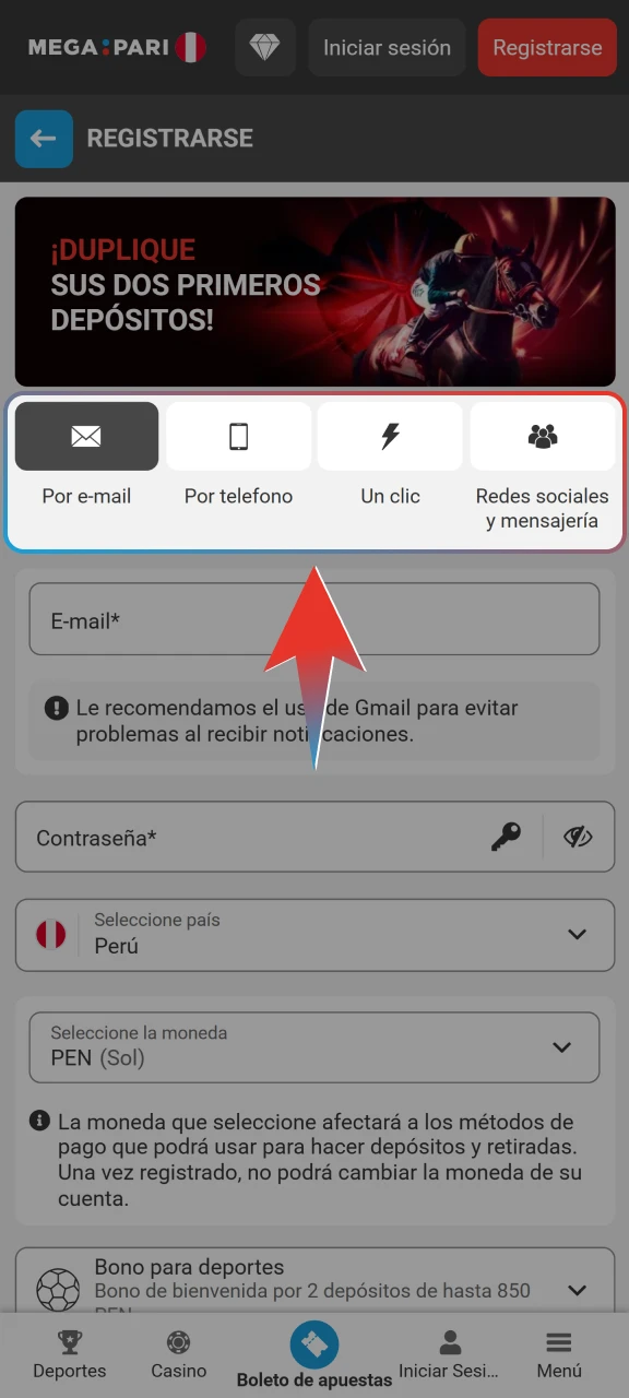 Presiona el botón de registro y selecciona tu opción preferida entre teléfono, email o redes sociales en Megapari.